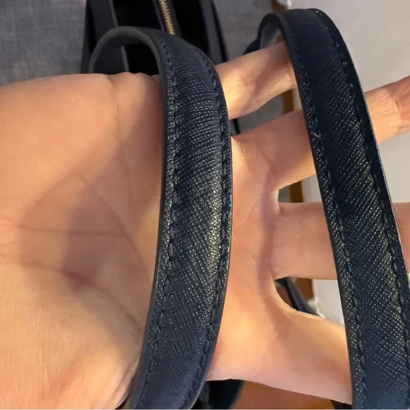 Tory Burch Navy Blue Leather Tote Bag - Purse - Picture 3 of 15